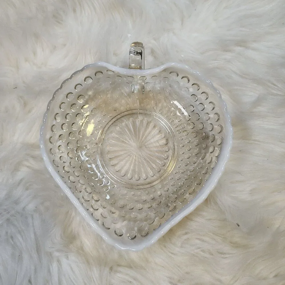 VTG Anchor Hocking Moonstone Glass Heart Nappy Bowl Trinket Jewelry Dish